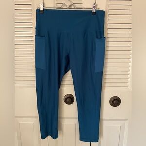 Women’s athletic pants